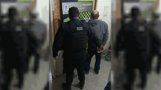 Berisso: un hombre atacó a un perro a mordiscos y lo mató tras ahorcarlo