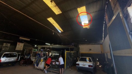 Intentó robar en un taller, cayó del techo y lo encontraron horas después en el suelo