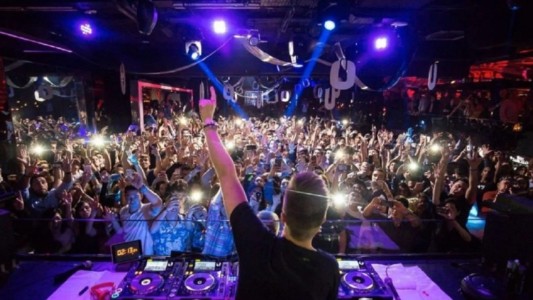 Córdoba: proponen una iniciativa que permita el ingreso de adolescentes a los boliches