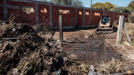 La Municipalidad de Córdoba retiró más de 8 toneladas de basura de un baldío