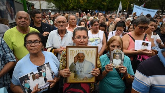 El Arzobispo de Buenos Aires encabezó una misa en Constitución por la salud del papa Francisco