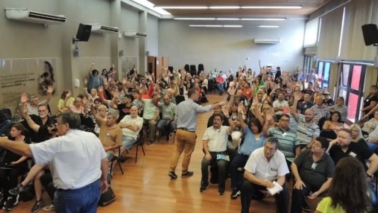 La UEPC rechazó la oferta del Gobierno provincial y anunció un nuevo paro