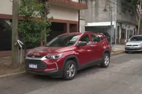 Asesinaron a una mujer para robarle su camioneta en Vicente López