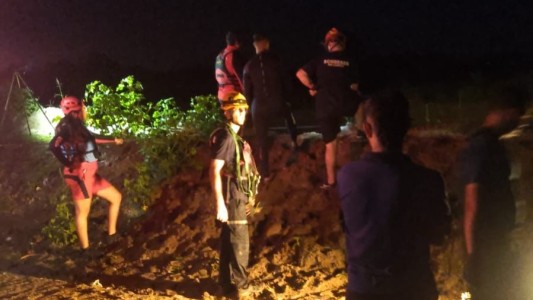 Rescataron a tres personas que quedaron atrapadas por la creciente en Río Cuarto