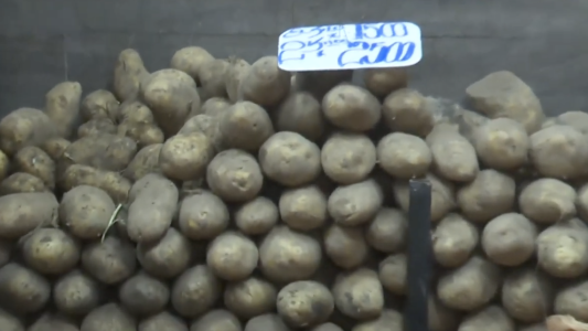 Fuerte suba en frutas y verduras: la lechuga y la papa duplicaron su precio en pocos días