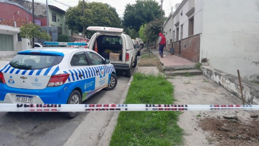 Fuga de gas: un trabajador rompió un caño subterráneo con una retroexcavadora