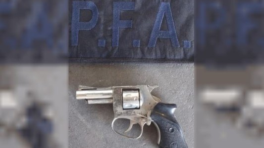 Detuvieron a un pasajero armado a bordo de un tren