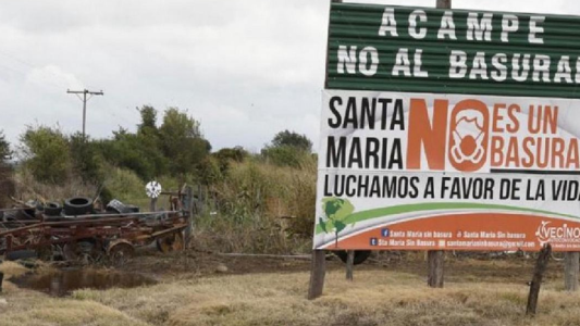 Rechazo de vecinos de Villa Parque Santa Ana al fallo del TSJ sobre el basural