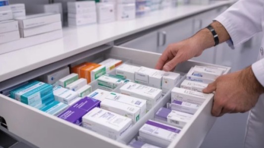 Las farmacias deberán exhibir un código QR con la lista de precios de los medicamentos