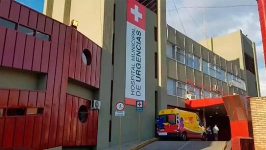 Un joven está grave tras ser chocado por un colectivo en barrio Ampliación Cerveceros