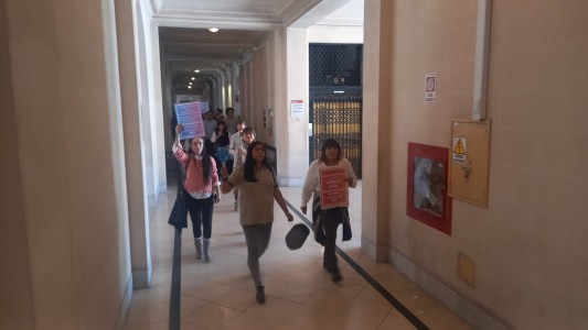 Empleados judiciales de Córdoba reclaman un aumento del 40%