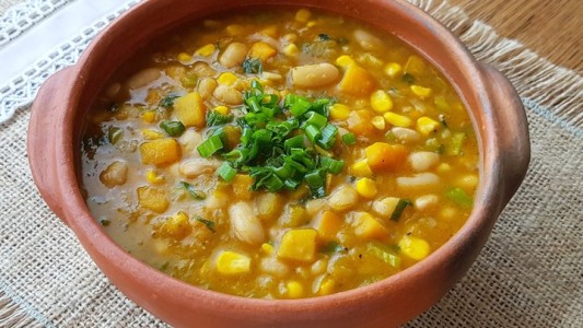 ¿Cuánto cuesta preparar el locro del Día del Trabajador?
