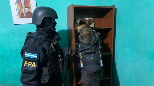 Zona oeste: cayó una pareja narco que vendía droga a metros de un colegio