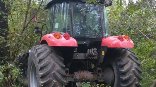 Córdoba: recuperaron un tractor y un auto que habían sido robados