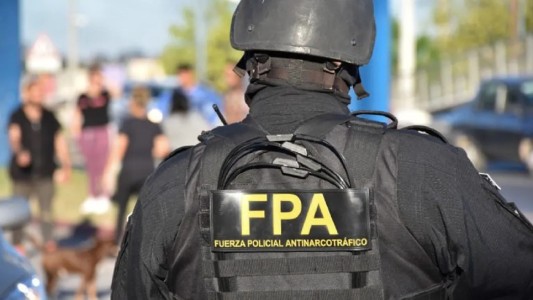 Detuvieron a dos personas por venta de drogas en barrio Campo de la Ribera