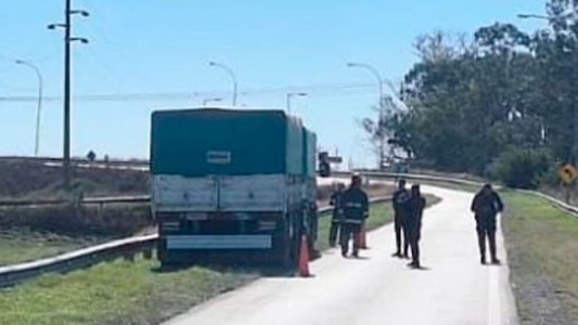 Trágico accidente en Ruta 60: un motociclista murió tras chocar con un camión