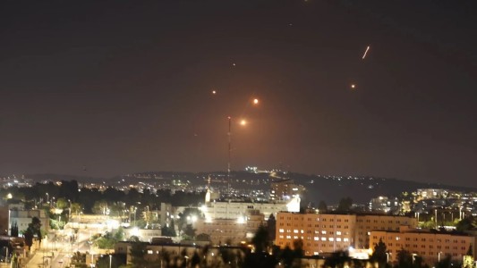 Cancillería Argentina recomendó evitar o postergar viajes a Medio Oriente por el conflicto Irán-Israel