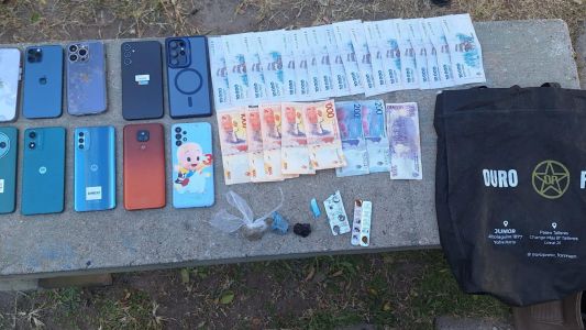 Operativo: detuvieron a una mujer que circulaba con droga y 10 celulares robados