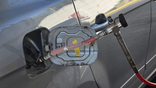 Luego de dos días sin suministro, restablecieron el GNC en las estaciones de servicio de Córdoba