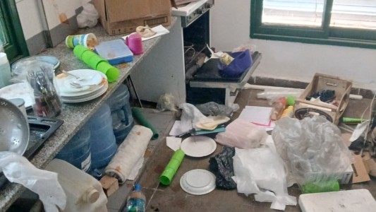 Saqueo y vandalismo en el Centro Vecinal de Villa Páez: se llevaron hasta la leche para los chicos