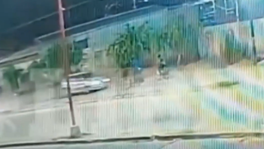 Policía borracho atropelló y mató