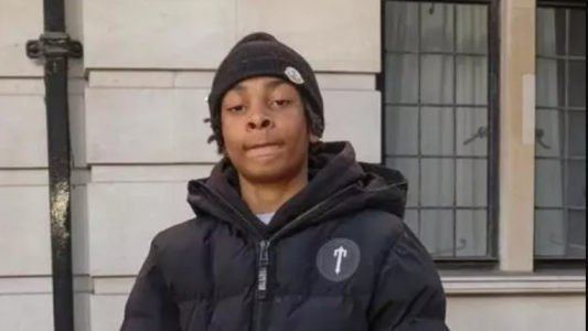 Dos adolescentes condenados a 15 años de prisión por matar a machetazos a un nene de 14 años