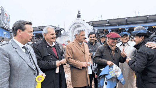 Córdoba acuerda fortalecer proyectos sustentables en el campo