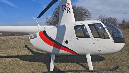 Pilotaba un helicóptero sin autorización ni licencia, intentó huir y terminó detenido