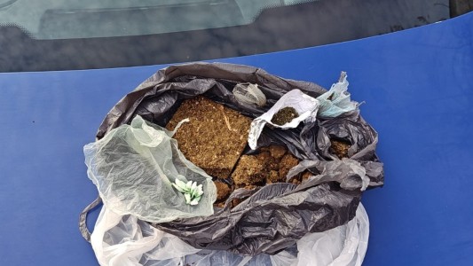 Cayeron tres jóvenes que trasladaban cocaína y marihuana en Córdoba