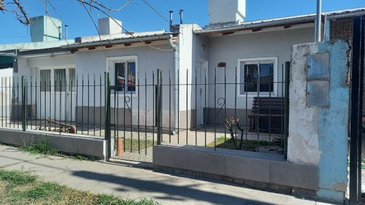 Rescataron a una mujer en grave estado en Despeñaderos: estuvo 20 años encerrada en su propia casa