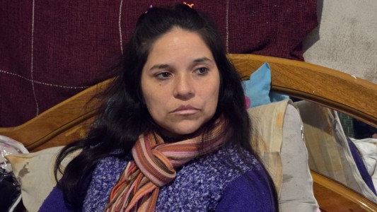 "Quería arrastrarme para verlos": el crudo relato de la mujer que perdió a su esposo y sus tres hijos en la Ruta 19