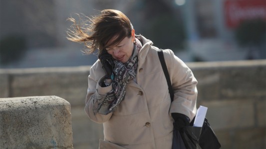 Tiempo en Córdoba: fuertes rafagas de viento sur y riesgo extremo de incendios