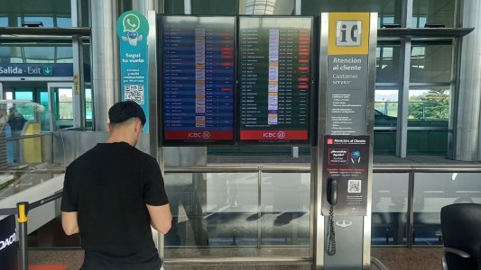 Cancelaciones y demoras en el aeropuerto de Córdoba por el paro de controladores aéreos