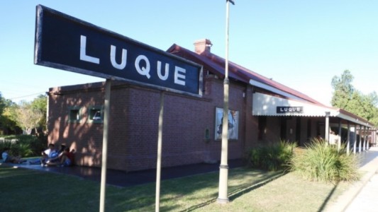 Un hombre atacó a cuchillazos a una mujer en la localidad de Luque