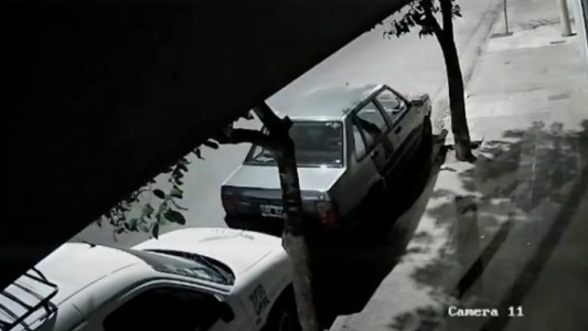 Quedó todo grabado: le robaron el auto durante el partido de la Selección en B° San Martín