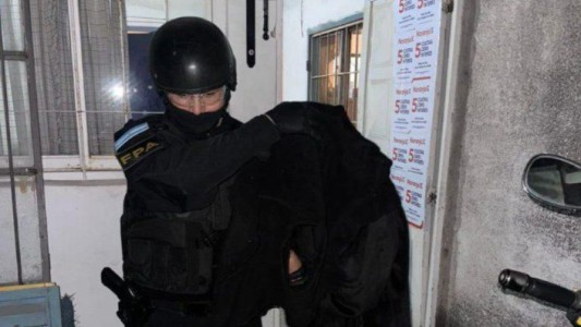 Detuvieron a mujer por vender medicamentos de manera ilegal