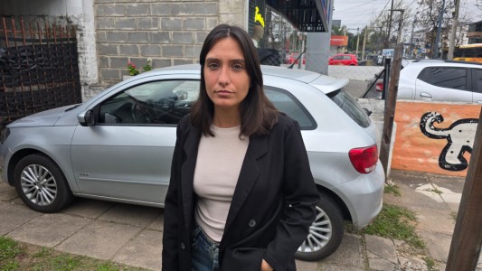 La indignación de Josefina, sufrió un robo en un semáforo sobre Cañada