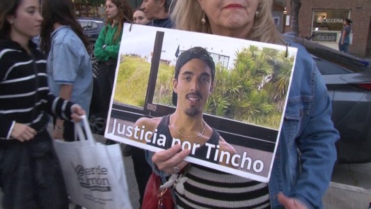 Marcha por Martín Cáceres: exigen Justicia y cambio de carátula en la investigación