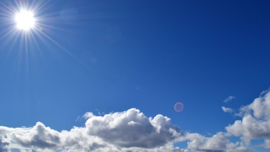 El lunes llega con sol y temperatura primaveral