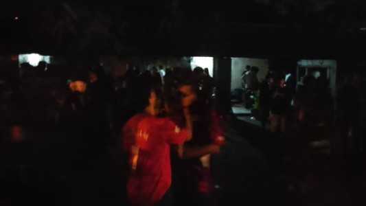 Desarticularon una fiesta clandestina con 400 personas en barrio Los Boulevares