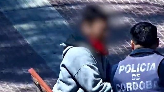 Agentes de la Guardia Urbana localizaron a un adolescente que era buscado por su familia