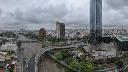 Corte total en Costanera Sur por el temporal