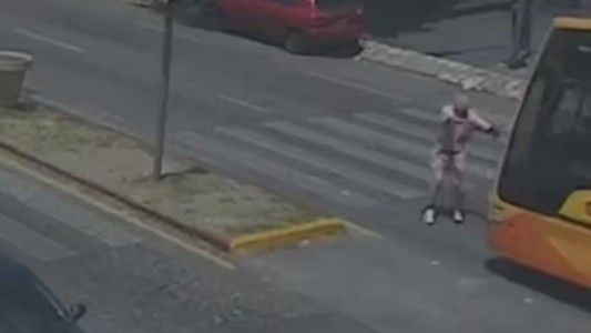 Imputaron al chofer que atropelló a un peatón en la senda peatonal