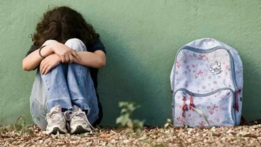 Reabren causa por presunto abuso a niña en colegio: apartan a fiscal y juez