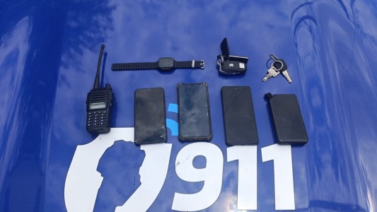 Dos hombres fueron detenidos con un inhibidor tras un robo en la zona norte