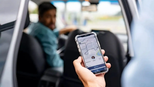 Uber iniciará su inscripción en el registro municipal de Córdoba y aclara los pasos a sus choferes