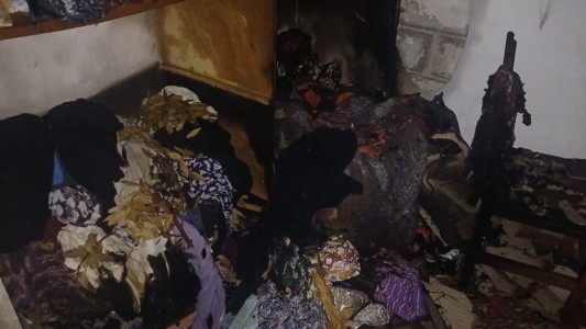 Un espiral para mosquitos provocó un incendio y rescate en B° Argüello Lourdes