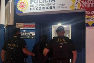 Las Varillas: detenido tras intentar huir y arrojar cocaína durante un operativo de la FPA
