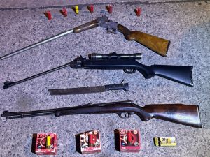 Tensión en barrio Ferreyra: se atrincheró tras un episodio de violencia y fue detenido