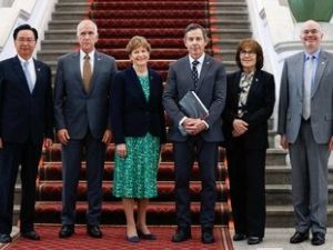 Senadores de EE.UU. llegan a Taiwán en medio de tensiones por el gasto en Defensa